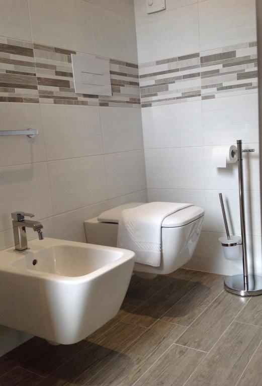 Auberge de jeunesse Campione Del Garda Surf House à Pieve  Extérieur photo